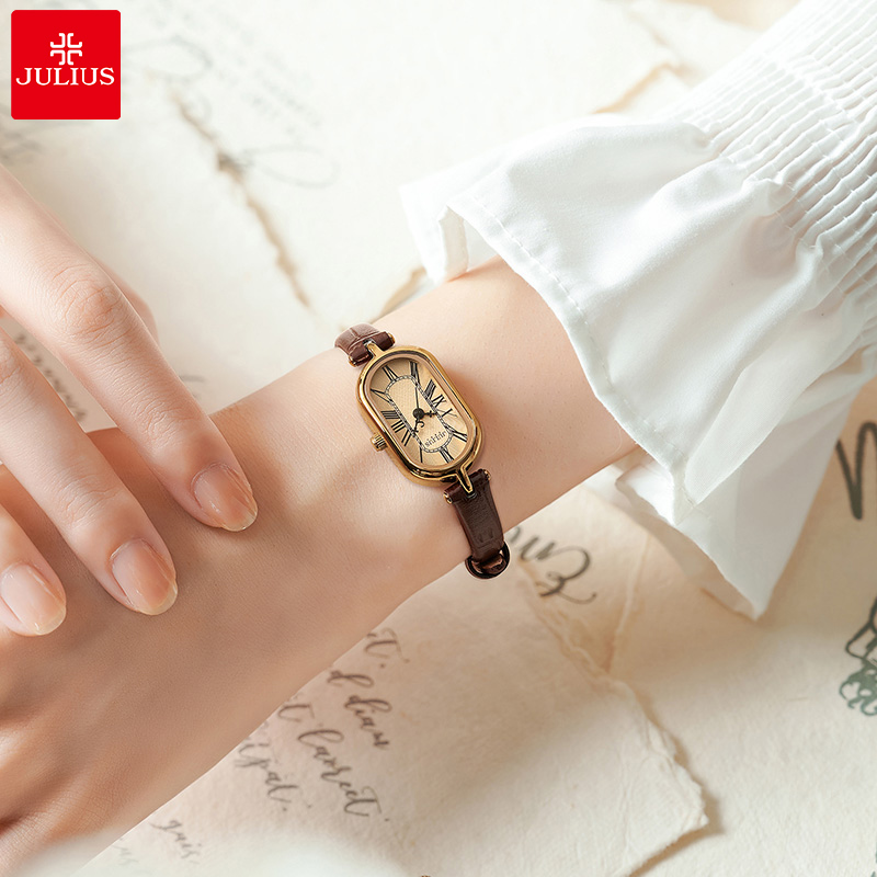 【聚利时】小可可复古手表