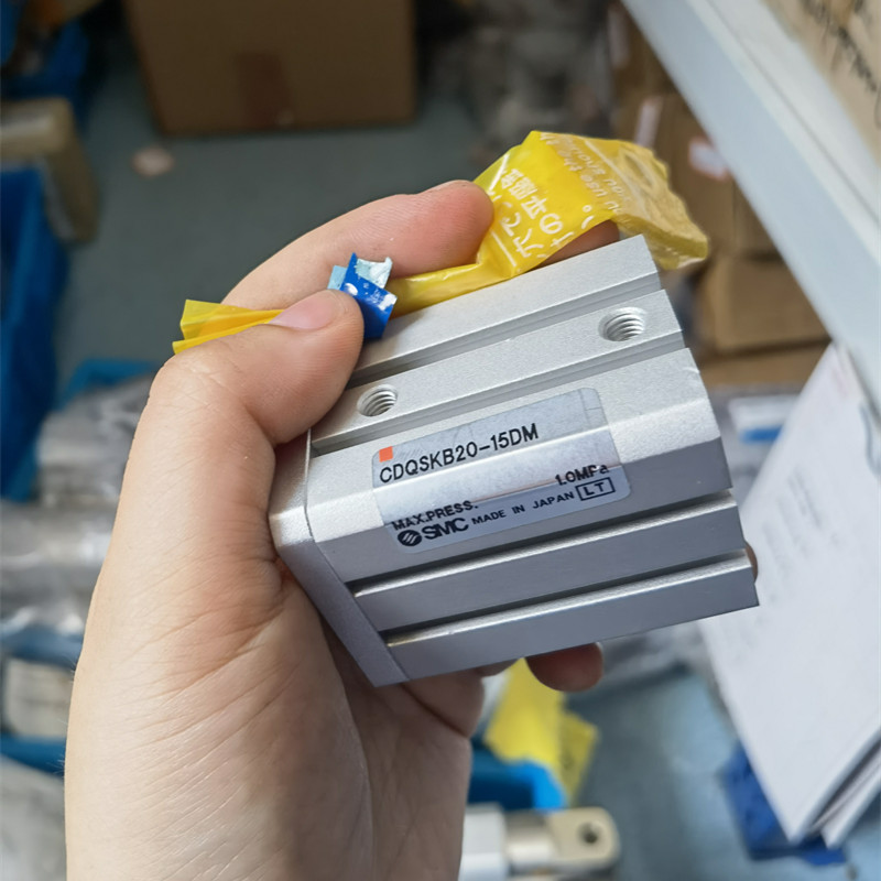 SMC杆不回转气缸CDQSKB20-15DM