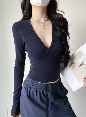 纯欲性感交叉深V领弹力柔软舒适长袖修身T恤秋季新款打底衫上衣女