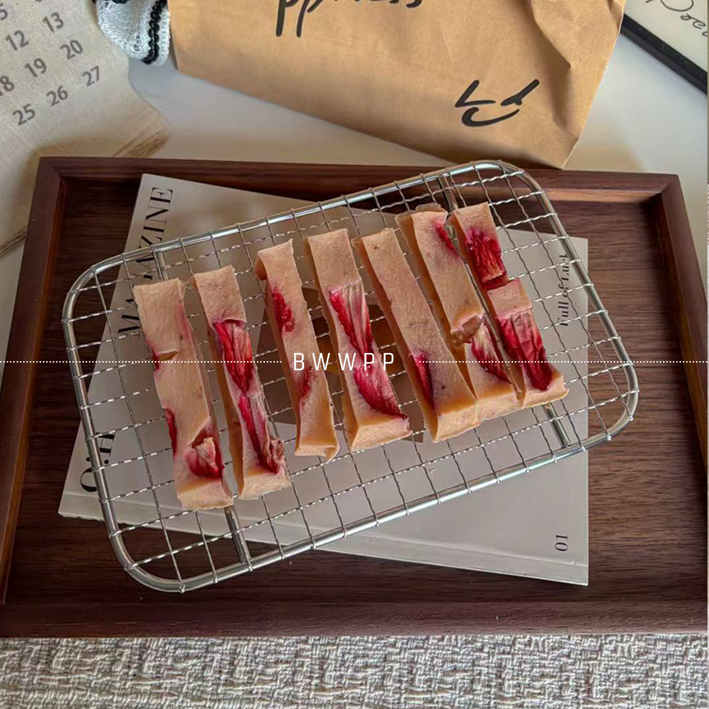 BWWPP 【冷冻】冬季限定~草莓牛奶棒 |零乳糖低脂浓缩Q弹狗狗鲜食,宠物/宠物食品及用品,狗零食罐,淘宝优惠券,粉丝福利购,淘宝优惠卷