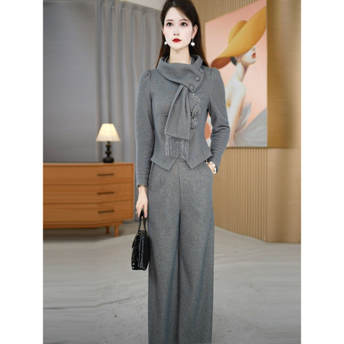 艾丝琪两件套裤2025新款秋季蕾丝花边v领配围巾小衫阔腿裤套装女