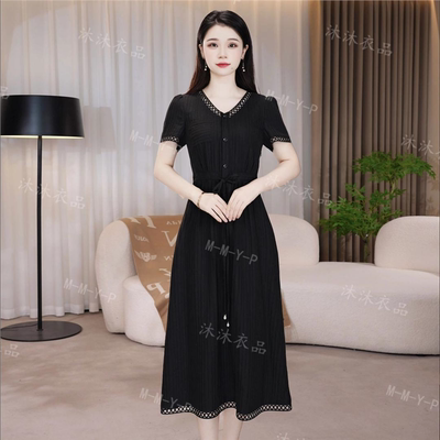 连衣裙2025新款今年流行爆款显瘦气质长裙时尚女夏季黑色女装长裙