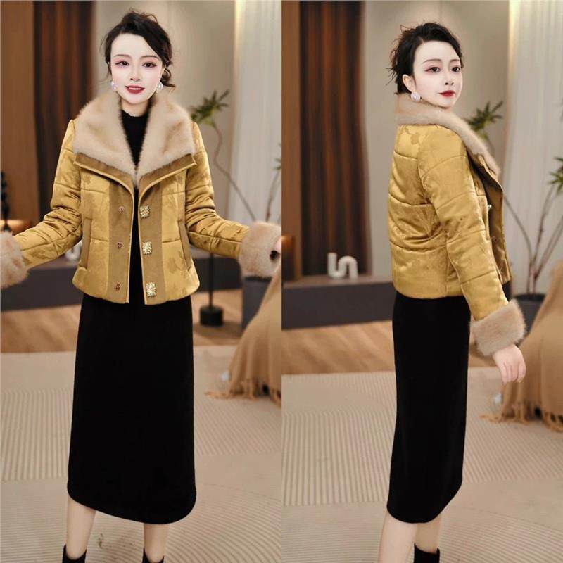 2025新款今年流行爆款外套冬季时尚贵气轻奢带毛领高级气质套装裙