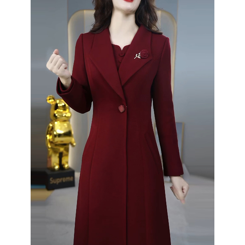 喜婆婆婚宴装2025新款秋冬高端轻奢高级感结婚订婚妈妈礼服两件套