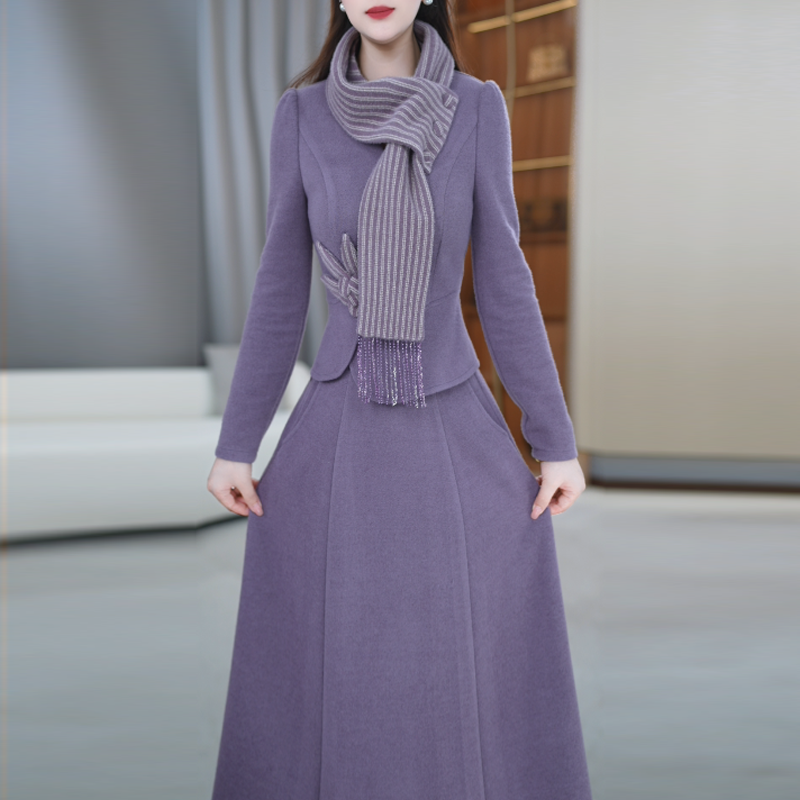 玖慕今年流行爆款套裙女2025新款修身轻奢围巾上衣半身裙两件套冬