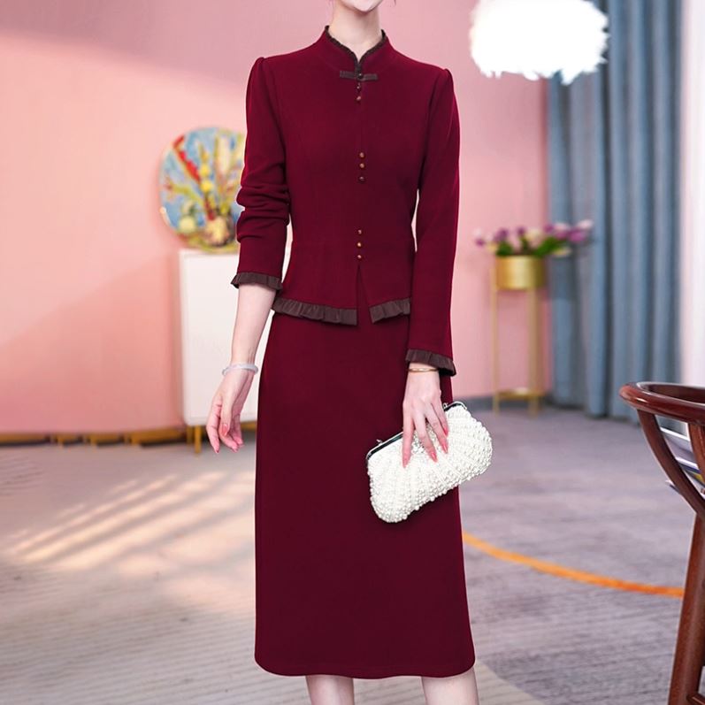 连衣裙2025新款女春秋结婚长辈喜婆婆婚宴装妈妈礼服打底配大衣冬