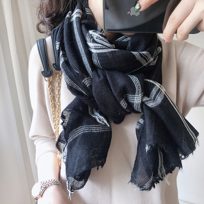 2021新款羊毛围巾女春季韩版百搭大格子丝巾薄款长款纯色披肩春秋