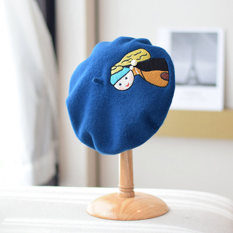 原创设计羊毛手绘刺绣克莱因蓝女款秋冬季新品贝雷帽画家帽蓓蕾帽