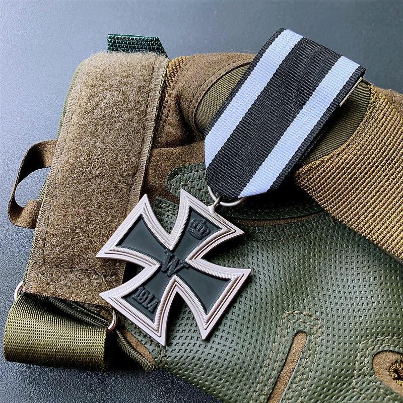 外贸版德意志铁十字徽章勇气奖章外国纪念章金属胸针挂件