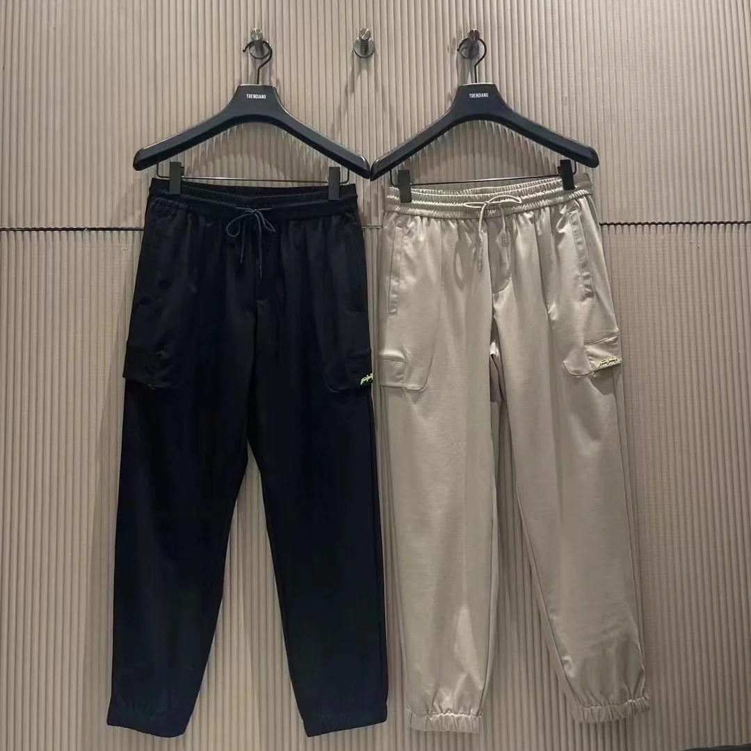 秋季男士松紧腰休闲裤字母金属配件束脚直筒长裤潮62880/R9