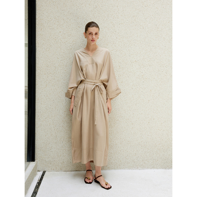 NANCYLILI夏季新品驼色V领连衣裙女宽松慵懒浴袍式天丝麻长裙腰带