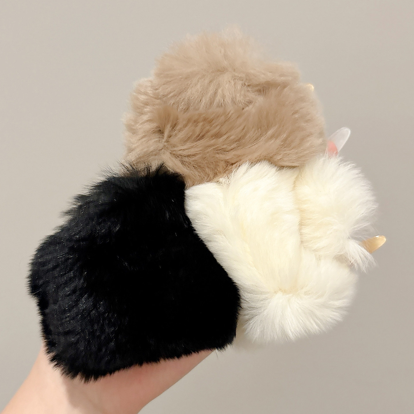 毛绒猫耳朵抓夹女2025新款秋冬中号发量少发夹后脑勺半扎发鲨鱼夹