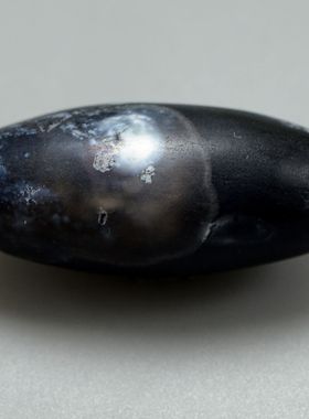 千年汉代风玛瑙挂坠