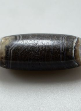 千年缠丝勒子老玛瑙珠天眼高古珠内风化纹古董吊坠精品老珠子放漏