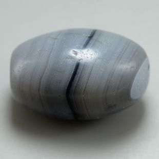 千年缠丝玛瑙珠唐宋蓝沁橄榄风化纹老珠糖球古玩收藏佩珠挂坠包老