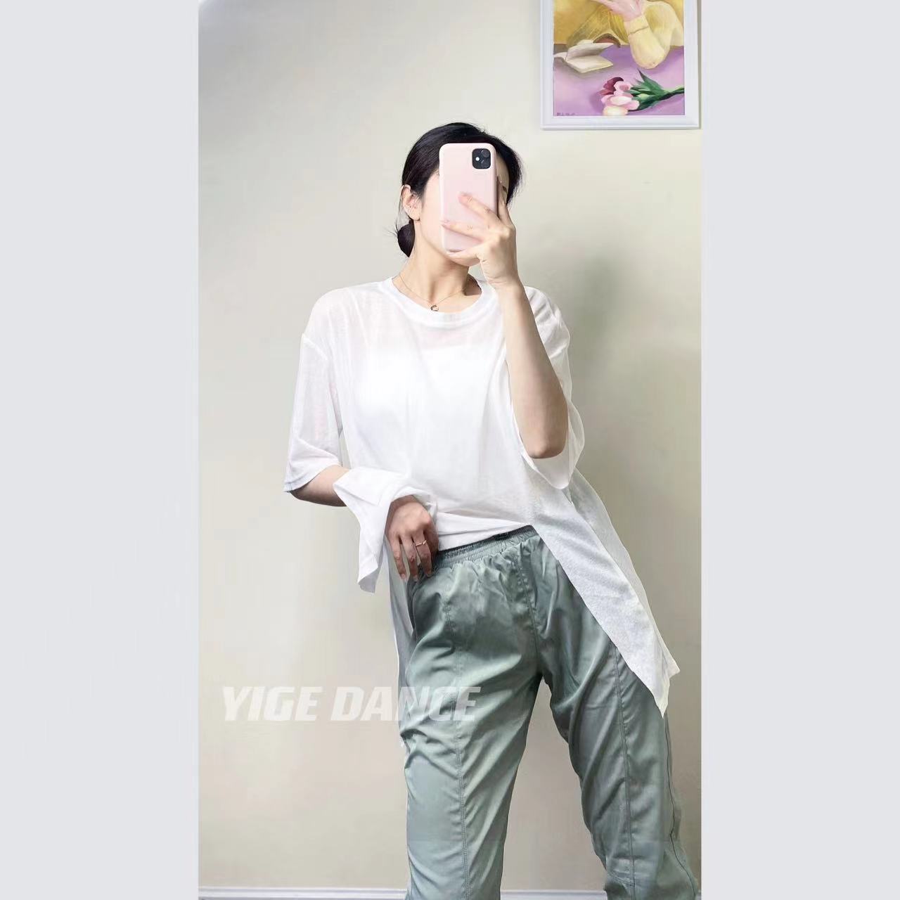 一格舞者舞蹈服显瘦宽松不规则则