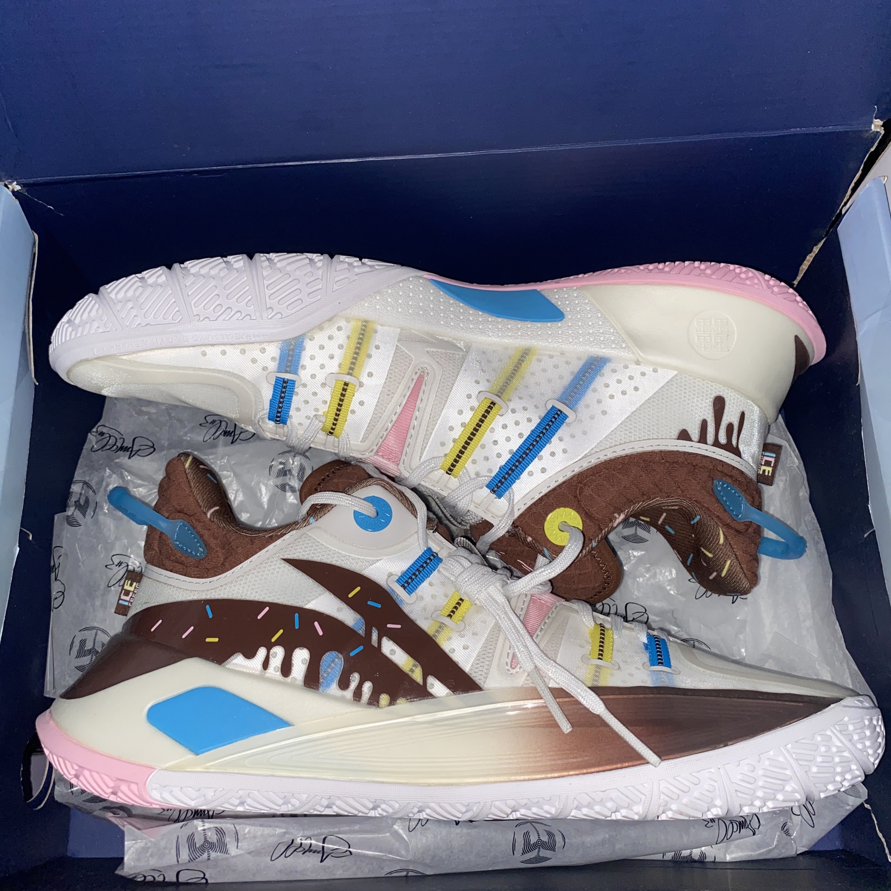 李宁 cj2 篮球鞋 abas001 吊牌价999