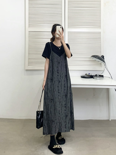 大码假两件短袖T恤长裙女夏季新款设计感破洞胖mm宽松显瘦连衣裙