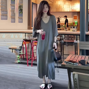 胖mm夏季宽松显瘦气质针织中长款简约纯色百搭休闲外穿短袖连衣裙