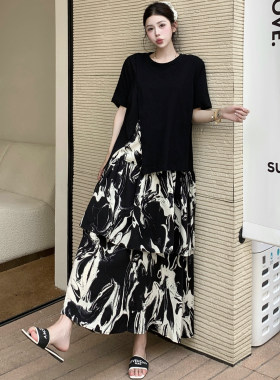 设计感拼接水墨画假两件连衣裙女2026夏季新款胖mm短袖T恤长裙子