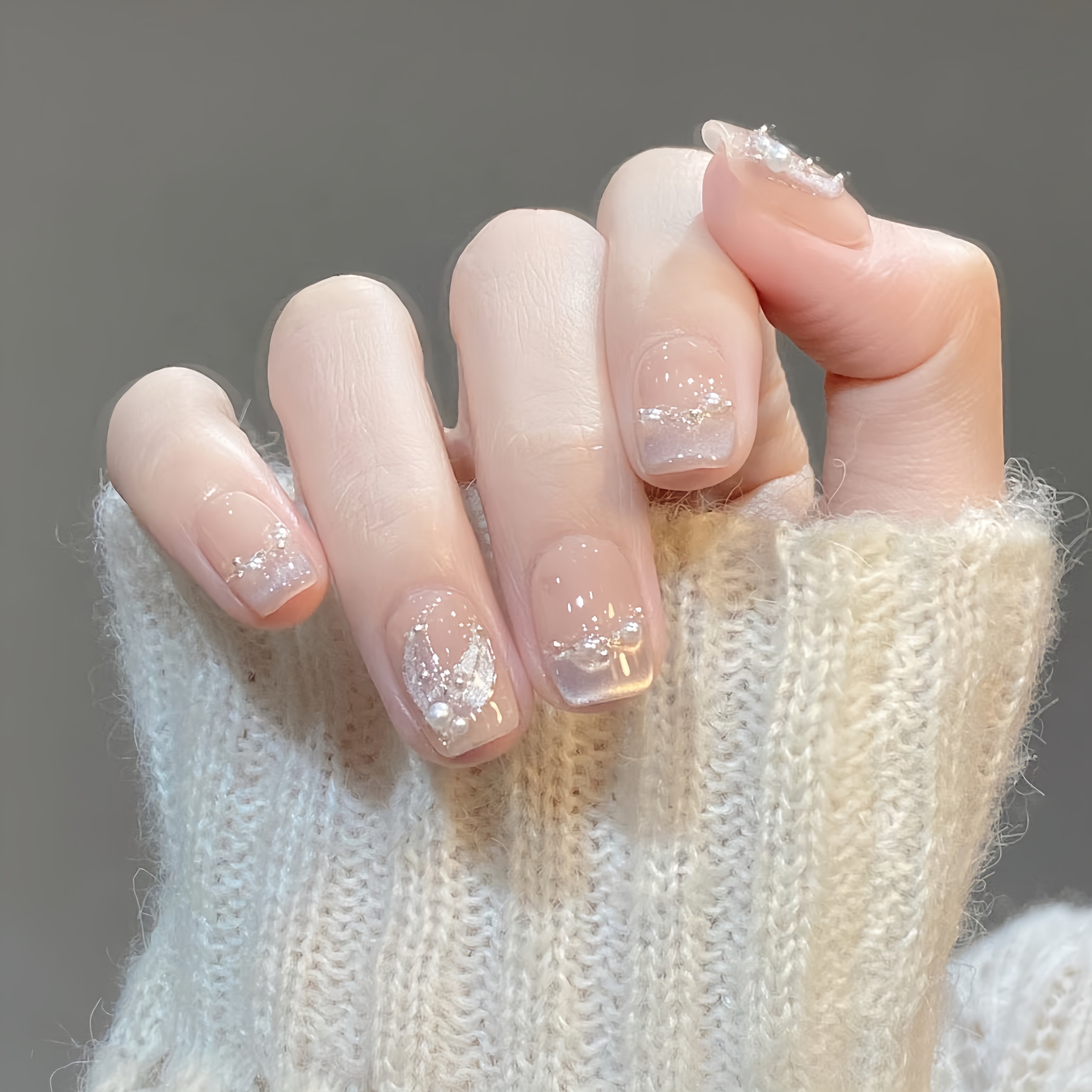 【白茶碎闪】短款穿戴甲冰透裸色黄皮显白学生平价纯手工美甲贴片