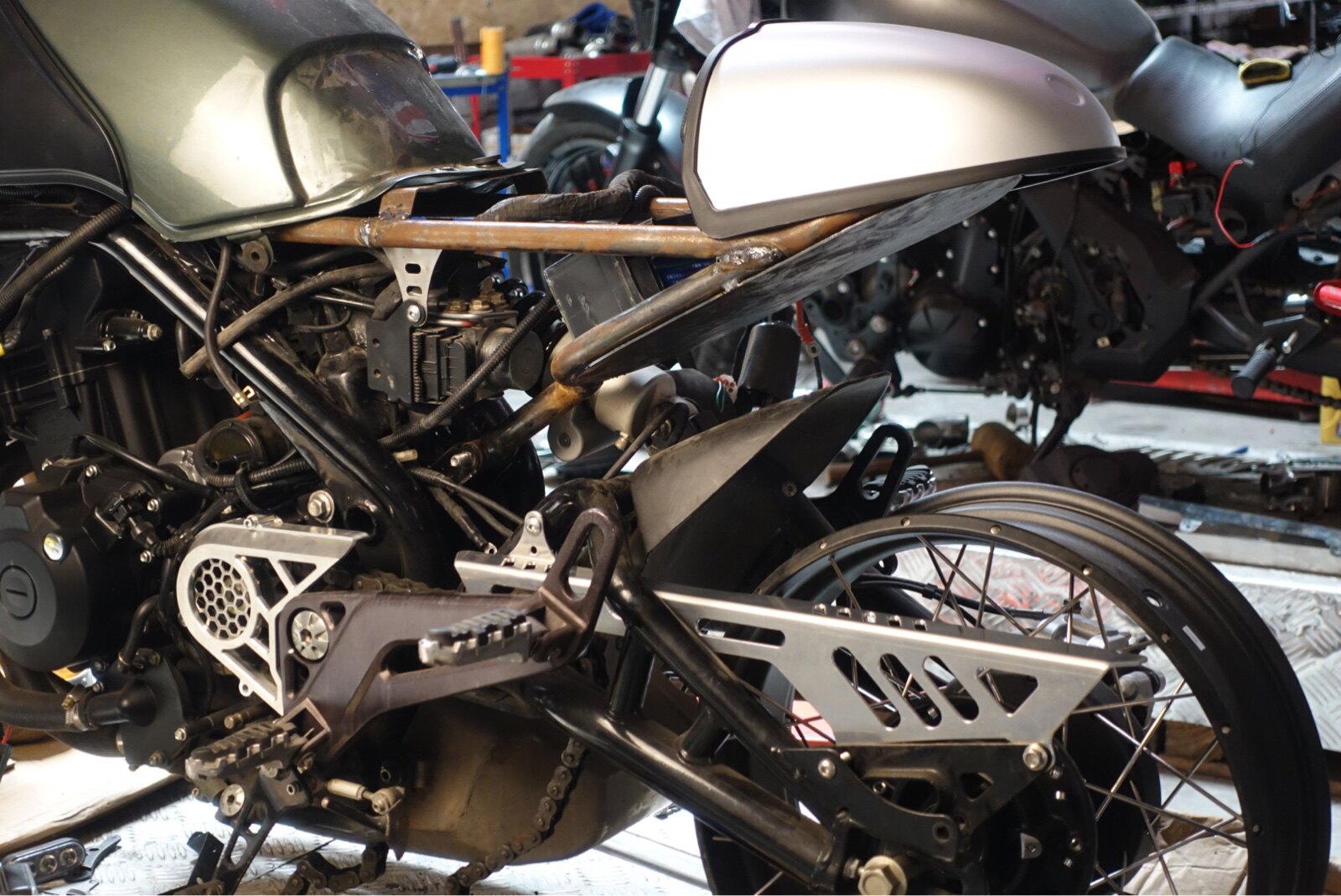 幼狮500改装铝合金小飞盖链条盖cnc保护盖齿轮盖挡油盖牙盘盖