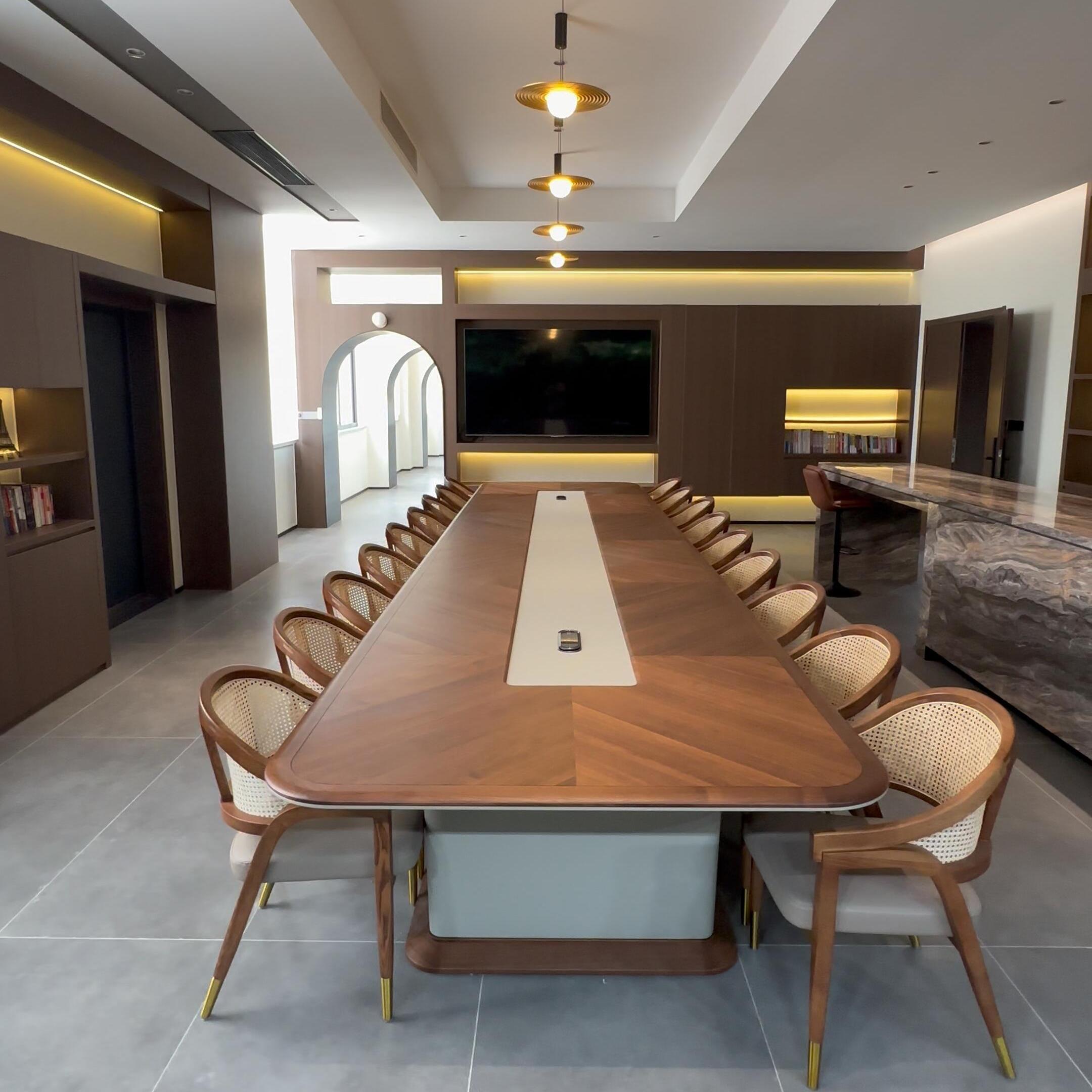 新中式黑胡桃会议长桌简约现代高档轻奢大型多功能开会洽谈会议室