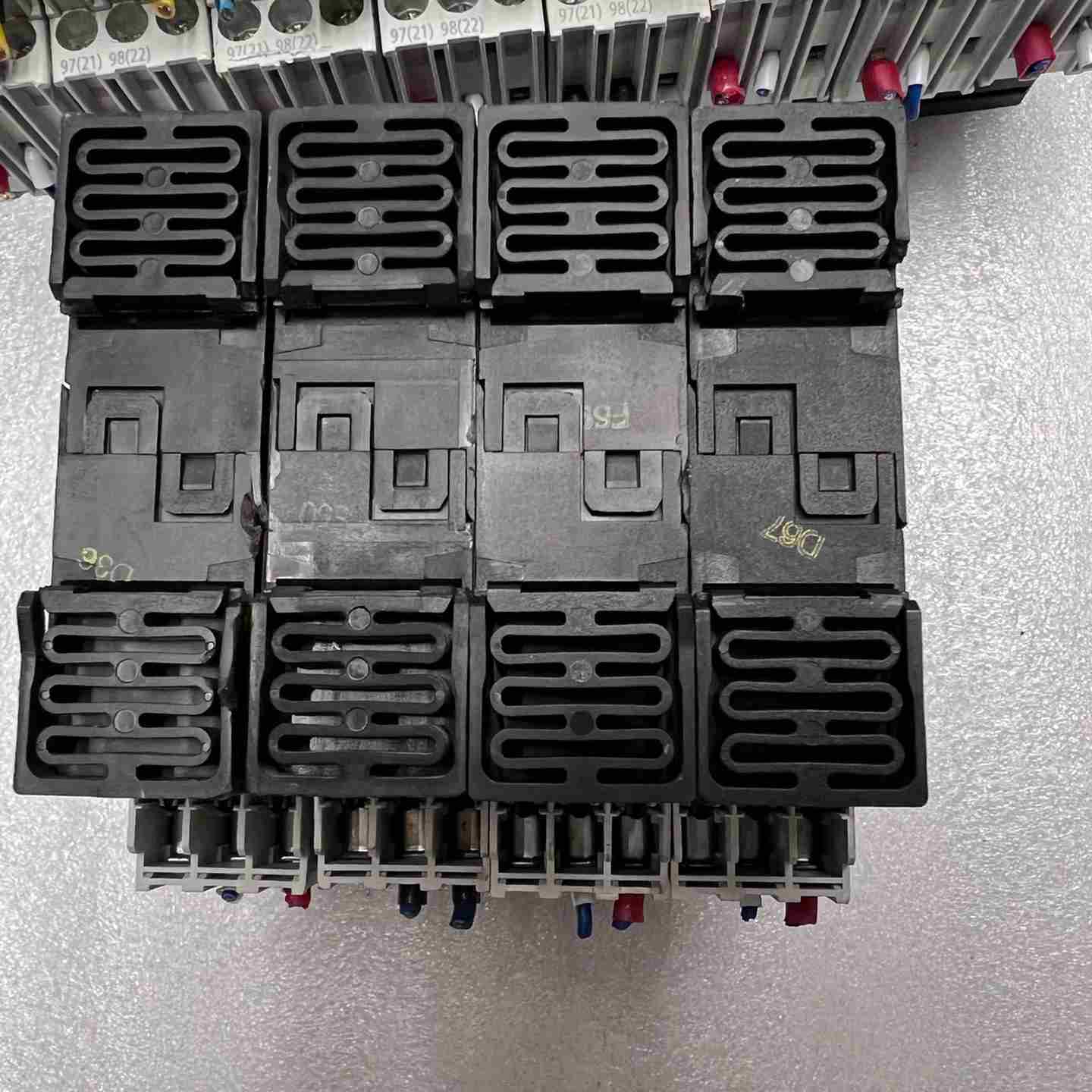 询价拍货 电机保护继电器3RN1-0101CW00，拆机的实物拍