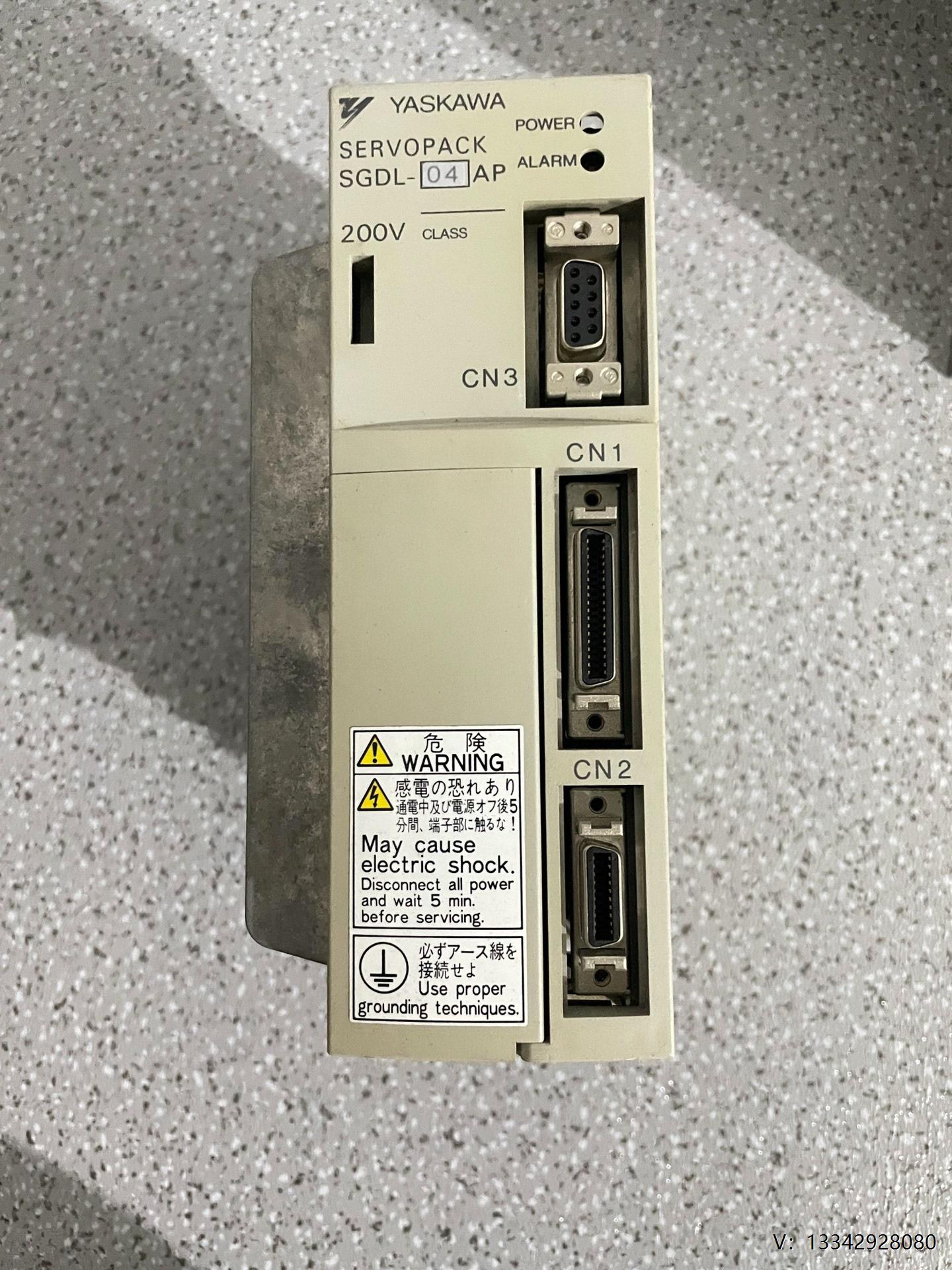 议价SGDL-04AP安川伺服驱动器400W，拆机包好，功能正常