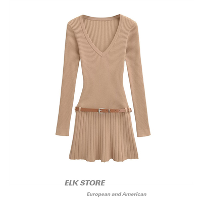 温柔气质喇叭袖v领针织连衣裙
