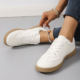 小白鞋 大码 女透气软底休闲鞋 2026春季 运动板鞋 学生百搭老爹鞋 单鞋