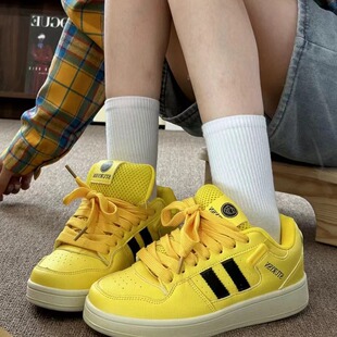 圆头黄色运动休闲鞋 面包鞋 透气学生板鞋 春夏季 多巴胺小众2025新款