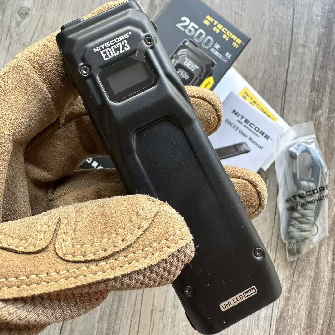 新品NITECORE奈特科尔 EDC23 战术强光防身超薄迷你EDC户外手电筒