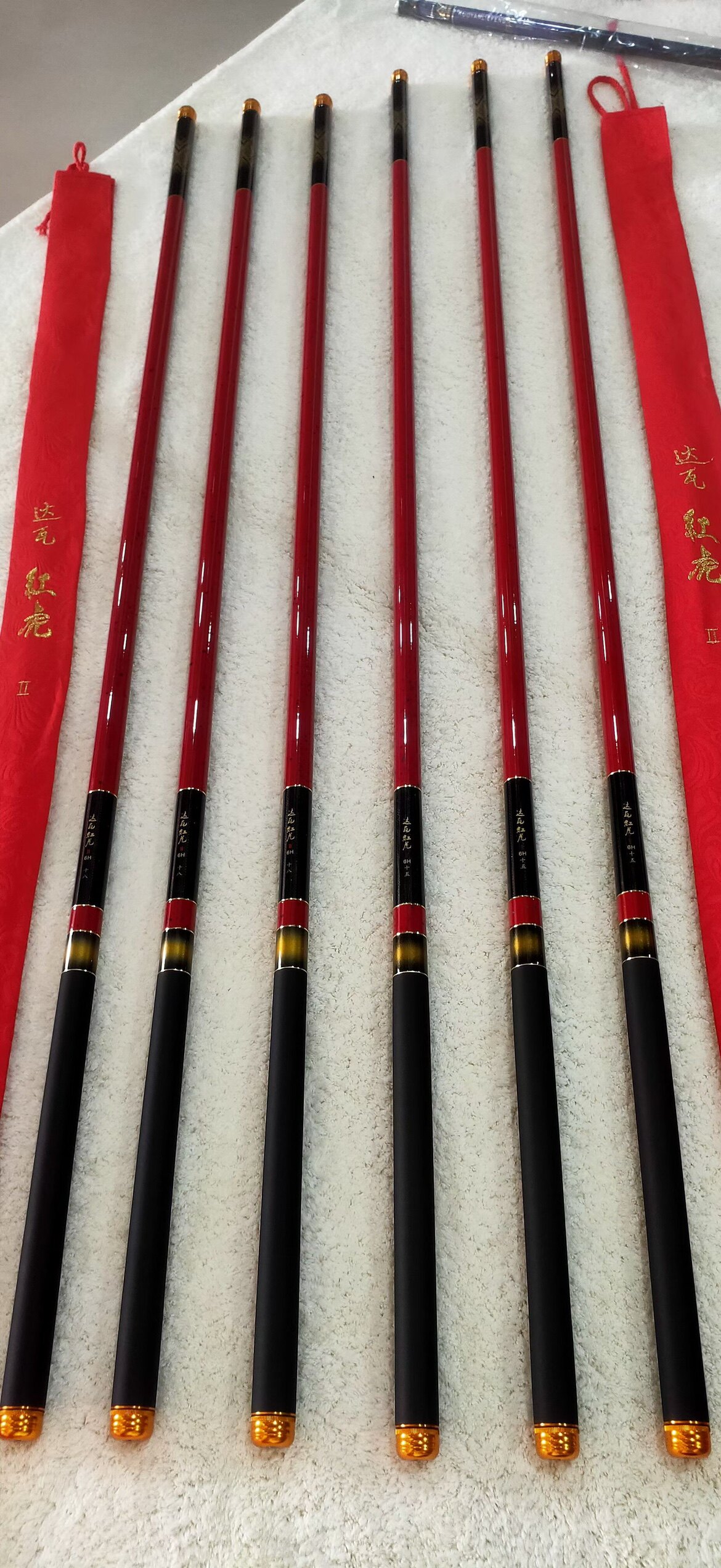 正品达瓦红虎鱼竿28调4h超轻超硬钓鱼竿19调6h鲤鱼竿长节台钓竿