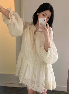 韩国chic春季新款甜美减龄刺绣钩花木耳边小个子喇叭袖连衣裙女装