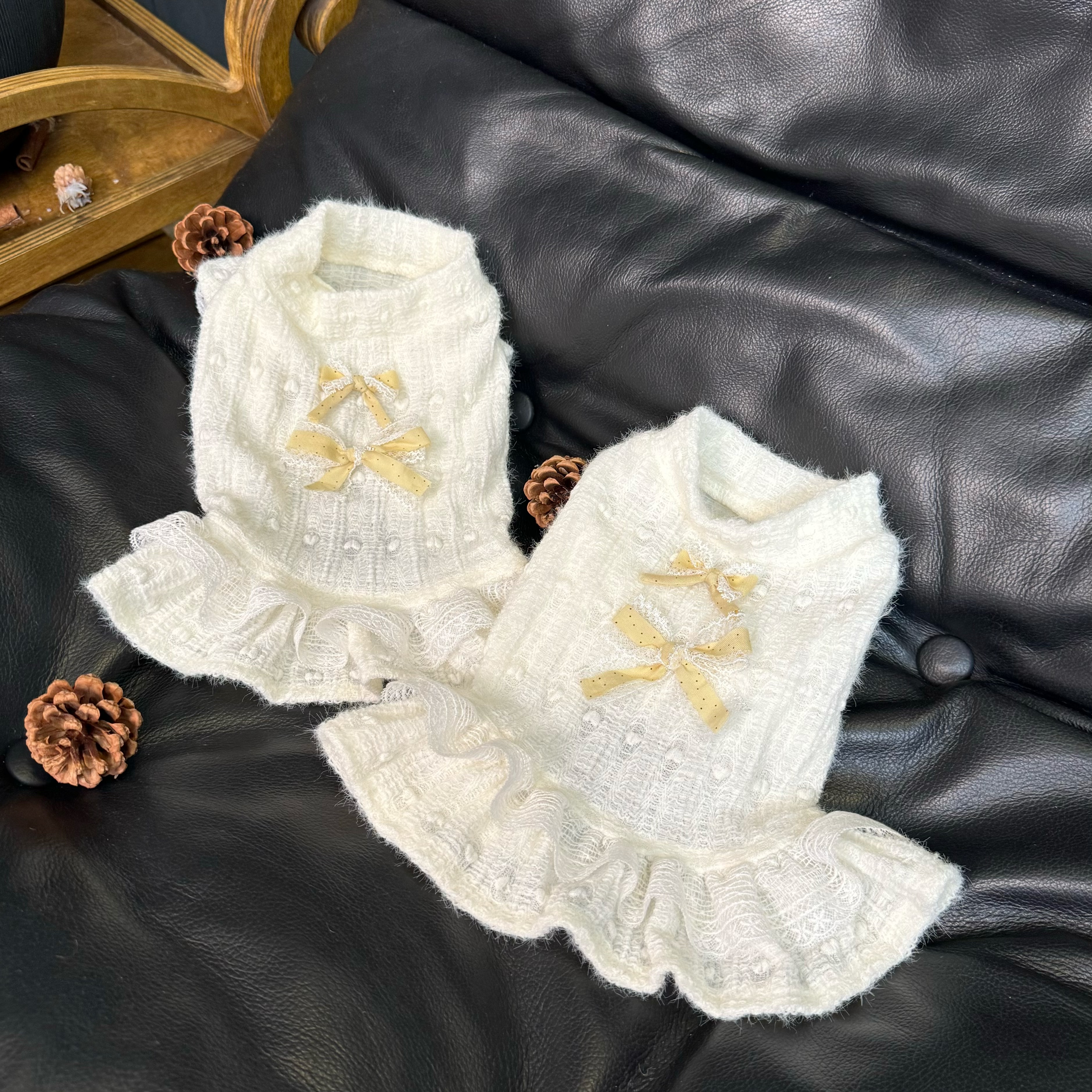五只小白熊原创宠物衣服秋冬新款蕾丝高弹裙子狗狗猫咪百搭打底衫