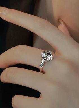 990纯银四叶草戒指女轻奢小众设计感高级精致手饰