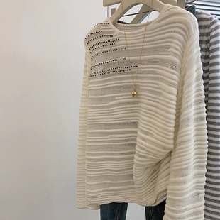 2025早秋新款韩版设计感重工钉珠针织衫女宽松显瘦百搭套头毛衣