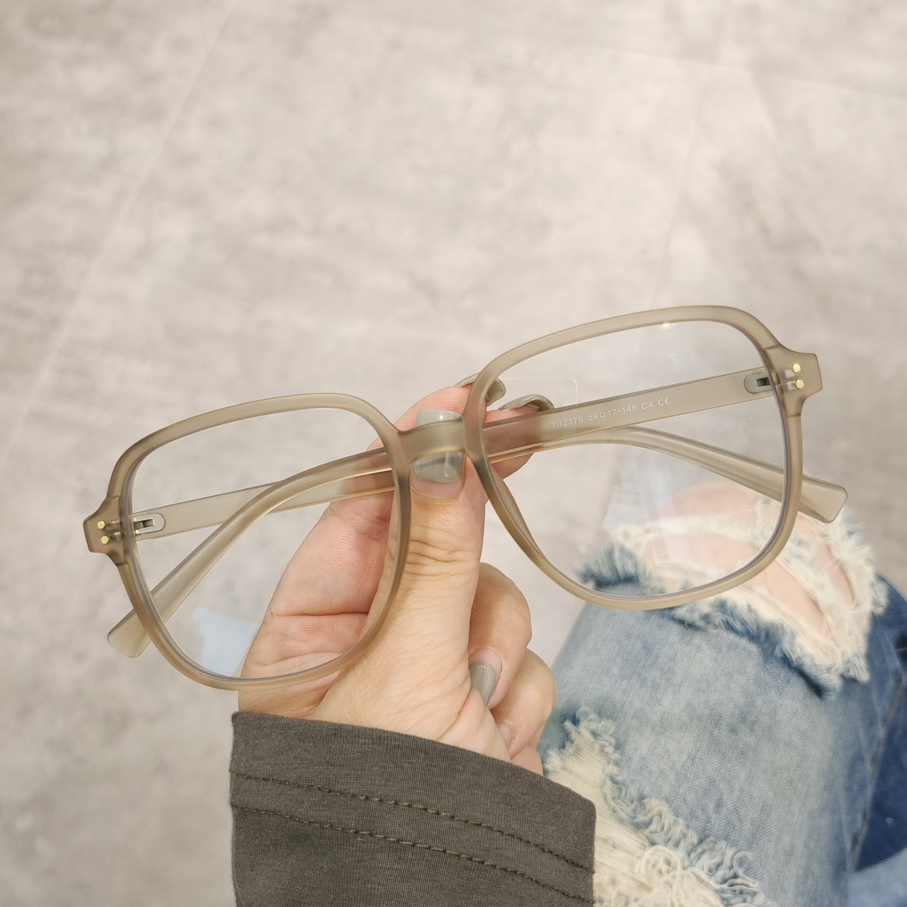 网红磨砂茶色灰可配素颜显瘦眼镜