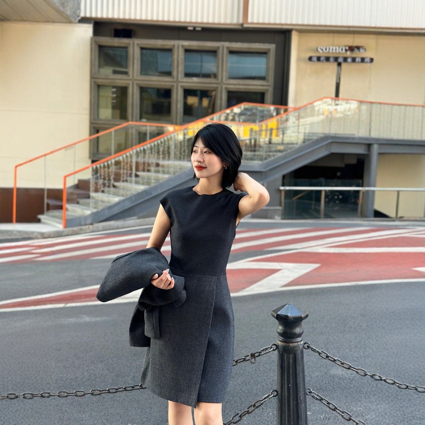 通勤粗花呢修身收腰A字连衣裙