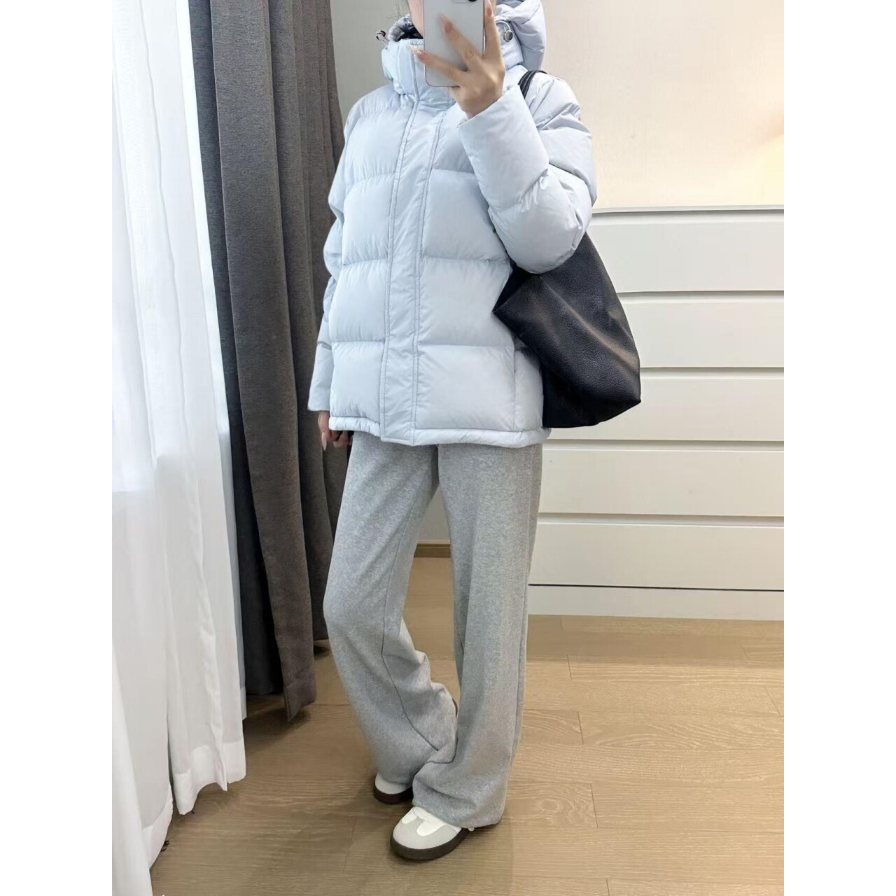 短款羽绒服女款2026冬季新款泡芙加厚小个子韩版宽松白鸭绒面包服图片