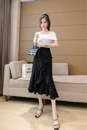 Medium long beach skirt 2021 autumn vacation style long skirt irregular Ruffle A-shaped high waist long skirt