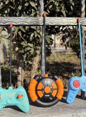 小猪遥控翻斗特技车配件40MhZ通用 遥控器手柄3.7V充电线充电电池