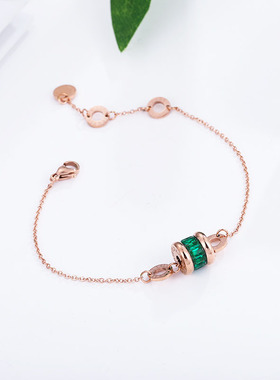 钛钢欧美罗马文字手链女新年红锆石玫瑰金绿色手环情侣手饰品
