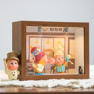 泡泡玛特星星人随心配盲盒收纳盒造景灯光防尘展示框相框玻璃抽拉