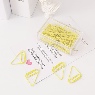 简约创意造型回形针三角形书签办公用品文具可爱曲别针胸针学生用