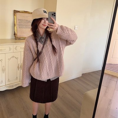 大码V领麻花针织衫毛衣复古格子衬衫+灯芯绒半身裙女套装