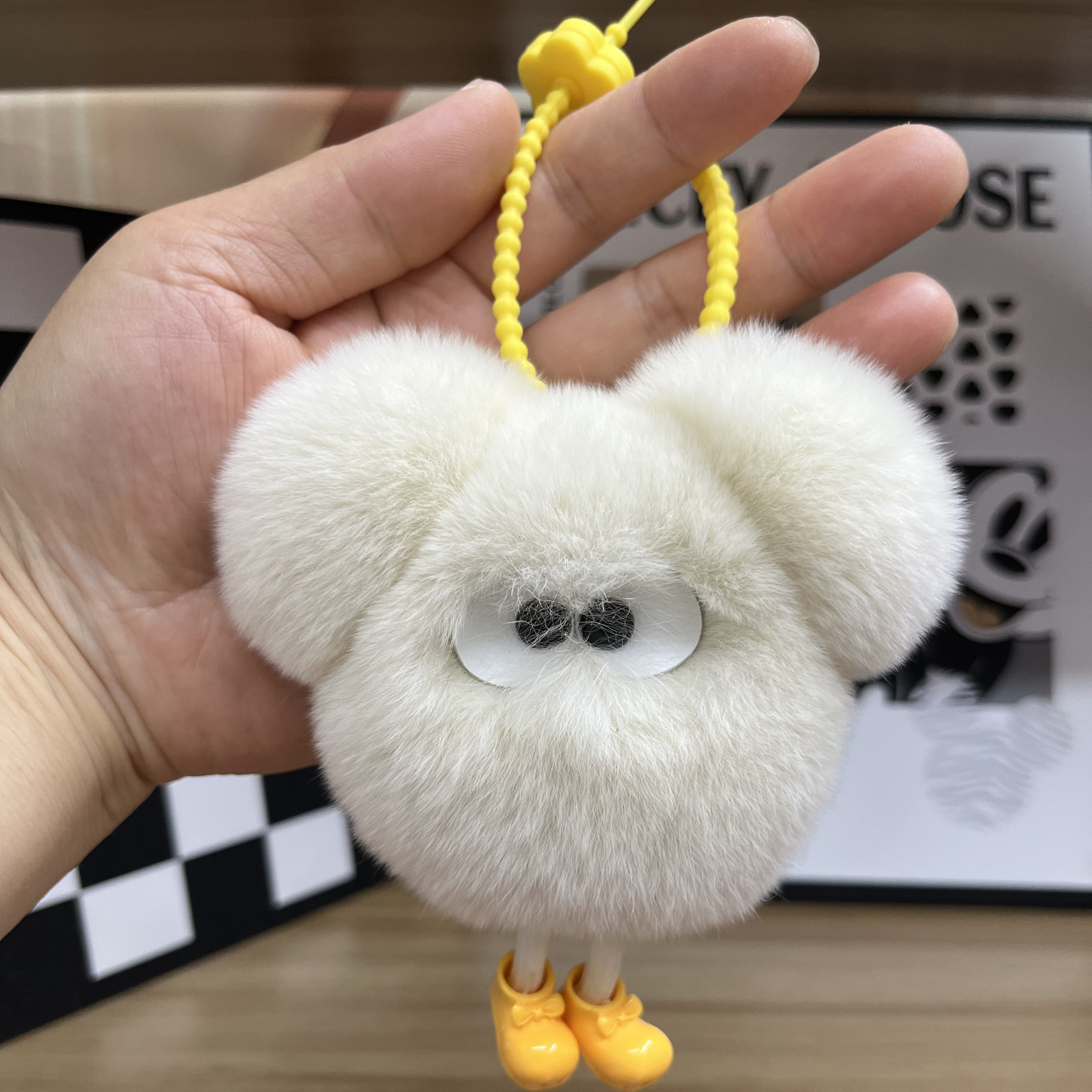 真獭兔毛长腿米奇头汽车挂件