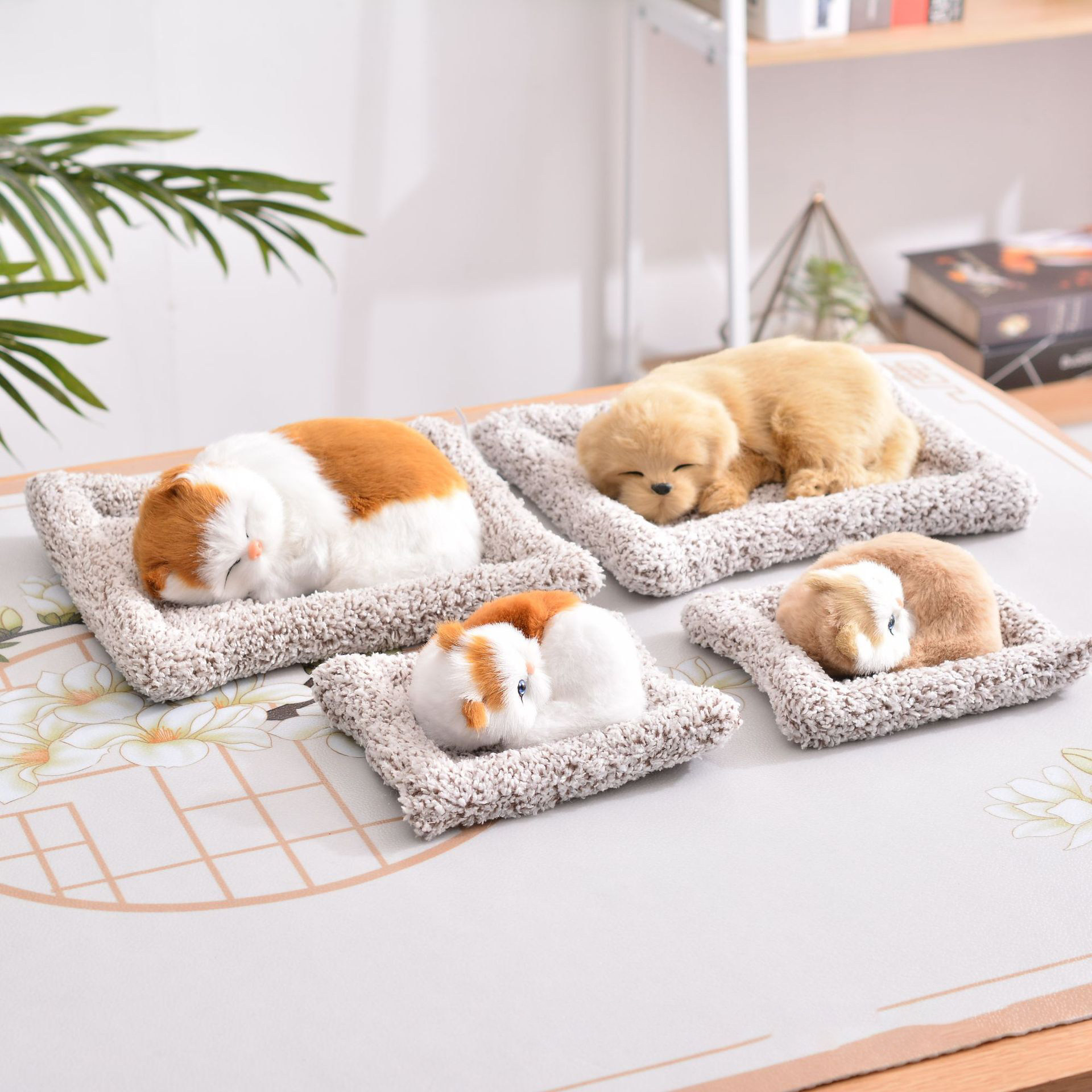 仿真狗竹炭包汽车摆件小睡猫