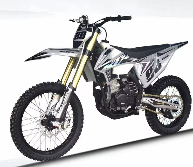 Guizun Racing NB300 Водяное охлаждение, четыре цилиндра Mt250, два Чонлин дороги бездорожье мотоцикл